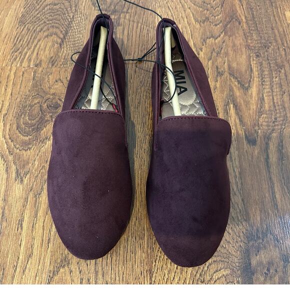 MIA Women’s Macy Faux Suede Smoking Flats Burgundy Size 6 NWOB Comfort Loafers - Picture 3 of 9